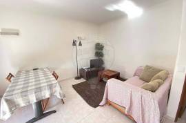 T1-Bedroom Apartment for Rent in Parede (furnished)