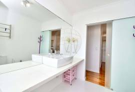 2-Bedroom Apartment in Bairro do Rosário