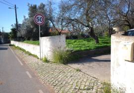 Villa 2x2 bedroom with Renovation Potential and Additional Building Plot Villa 2x2 bedroom with Renovation Potential and Additional Building Plot