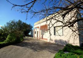 Villa 2x2 bedroom with Renovation Potential and Additional Building Plot Villa 2x2 bedroom with Renovation Potential and Additional Building Plot