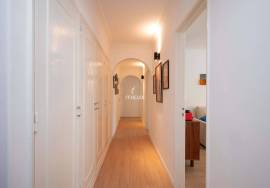 Refurbished 2 bedroom apartment near the Metro in Odivelas