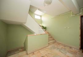 Refurbished 2 bedroom apartment near the Metro in Odivelas