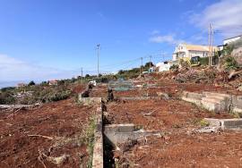 Land Santa Cruz Beatas