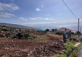 Land Santa Cruz Beatas