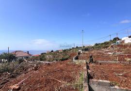 Land Santa Cruz Beatas