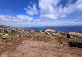 Land Santa Cruz Beatas