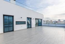 ERILUC - 3 bedroom penthouse apartment with sea view in Quarteira