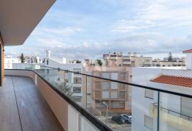 ERILUC - 3 bedroom penthouse apartment with sea view in Quarteira