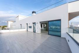 ERILUC - 3 bedroom penthouse apartment with sea view in Quarteira