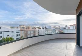 ERILUC - 3 bedroom penthouse apartment with sea view in Quarteira