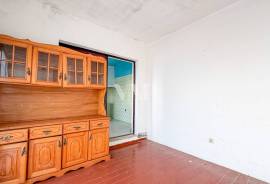 2+1 Bedroom Villa to Renovate 400m from the Beach – Quinta do Romão, Quarteira