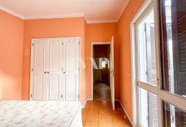 2+1 Bedroom Villa to Renovate 400m from the Beach – Quinta do Romão, Quarteira