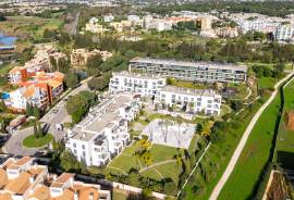 2 Bedroom Apartment with Pool, Golf View and Marina in Vilamoura