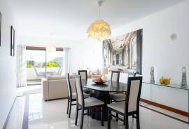 2 Bedroom Apartment with Pool, Golf View and Marina in Vilamoura