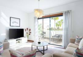 2 Bedroom Apartment with Pool, Golf View and Marina in Vilamoura