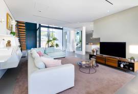Contemporary 4+2 Bedroom Villa with Pool in the Heart of Vilamoura