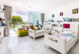 Luxury V3+2 Villa for Annual Rent in Vilamoura | Frontline Golf with Heated Pool