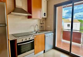 Top Floor Golf-Front Apartment with Private Rooftop Terrace, Vilamoura