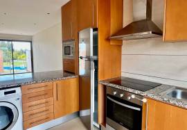 Top Floor Golf-Front Apartment with Private Rooftop Terrace, Vilamoura