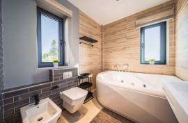 Luxury 5 Bed Villa For Sale in Calahonda Malaga