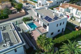 Luxury 5 Bed Villa For Sale in Calahonda Malaga