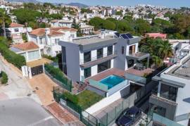 Luxury 5 Bed Villa For Sale in Calahonda Malaga