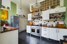 Luxury 3 Bed Flat For sale in Hove Brighton United