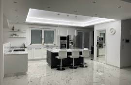 Luxury 6 Bed Villa For sale in MONTENERO DI BISACCIA Luxury 6 Bed Villa For sale in MONTENERO DI BISACCIA