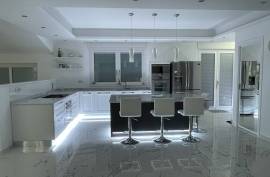 Luxury 6 Bed Villa For sale in MONTENERO DI BISACCIA Luxury 6 Bed Villa For sale in MONTENERO DI BISACCIA