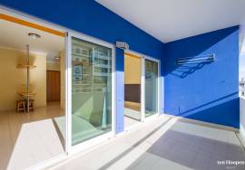 Studio Apartment in Building with Pool in Portimão