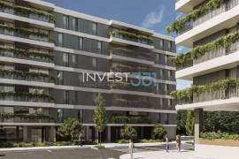 2 bedroom apartment with suite, 2 balconies and garage in Paranhos, near Boavista