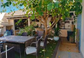 Traditional Villa with Detached Studio for Sale in Montinhos da Luz, near Praia da Luz