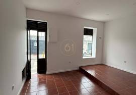 Commercial space for rent next to the Areosa intersection