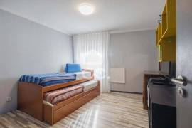 Renovated 3 Bedroom Apartment Emesinde