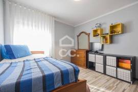 Renovated 3 Bedroom Apartment Emesinde