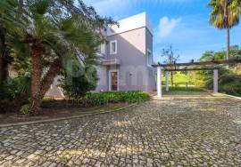 3-Bedroom Villa with Private Jacuzzi | Panoramic Golf Course Views & Pool | Lagoa, Algarve