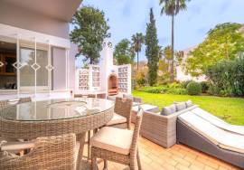 3-Bedroom Villa with Private Jacuzzi | Panoramic Golf Course Views & Pool | Lagoa, Algarve