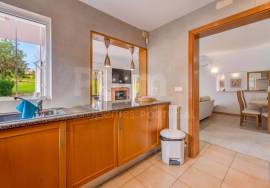 3-Bedroom Villa with Private Jacuzzi | Panoramic Golf Course Views & Pool | Lagoa, Algarve