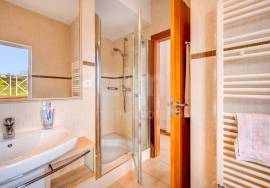 3-Bedroom Villa with Private Jacuzzi | Panoramic Golf Course Views & Pool | Lagoa, Algarve