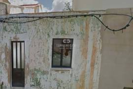 Building Plot with Approved Project | T3 Townhouse with Garage and Pool | Lagoa