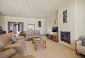 Carvoeiro - 4-bedroom villa within walking distance of Carvoeiro