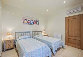 Carvoeiro - 4-bedroom villa within walking distance of Carvoeiro