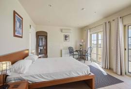 Carvoeiro - 4-bedroom villa within walking distance of Carvoeiro