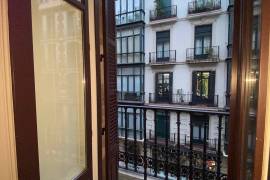 Modern apartment for rent in the heart of Bilbao