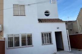 Spacious renovated house in a quiet area of Torrevieja
