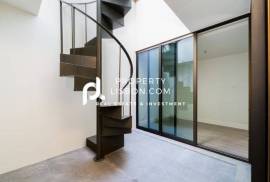 New Large T1s Avenidas Novas Lisbon + Court Yard