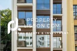 New Large T1s Avenidas Novas Lisbon + Court Yard