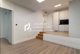 New Large T1s Avenidas Novas Lisbon + Court Yard