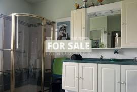 Beautiful Detached House with Lovely Garden