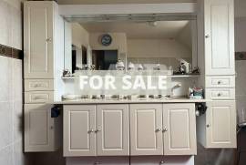 Beautiful Detached House with Lovely Garden